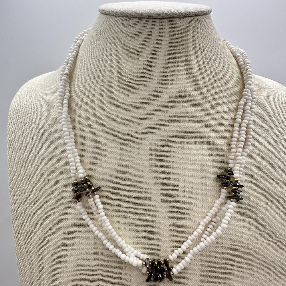 Vintage 90s Gold Tone Multi Strand White Seed Beaded Chips Necklace Jewelry Y2K